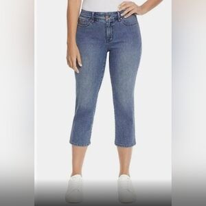 EUC 16 Nine West Chrystie Capri